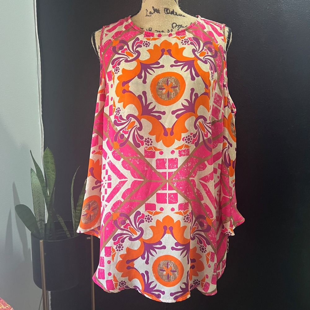 Chico's Womens Size 2 Sleeveless Cold Shoulder Tunic Top Pink Orange Print